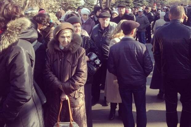 Спецкор «КП»: Международных наблюдателей очень удивляет высокая явка на выборах на Донбассе Спецкор «КП»: Международных наблюдателей очень удивляет высокая явка на выборах на Донбассе