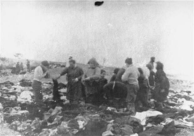 liepaja-massacres-4.jpg liepaja-massacres-4.jpg