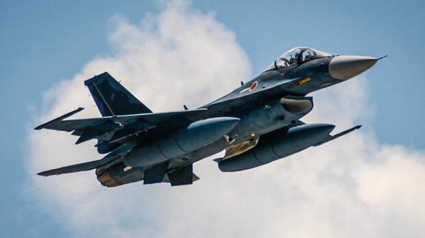 Япония отказалась от многолетних ограничений на экспорт своего оружия