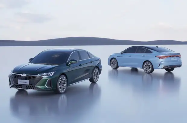 Chery показала изображения нового флагманского седана