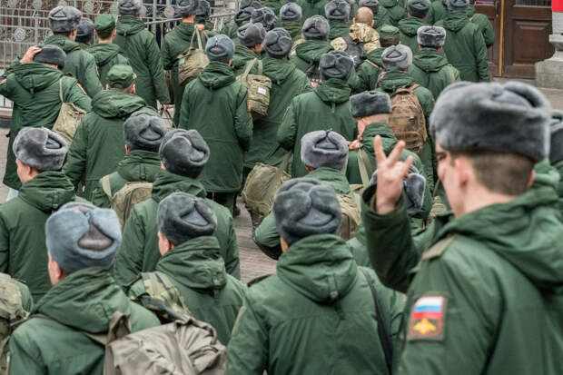 Госдума предложила дать "срочникам" время на адаптацию к жизни на "гражданке" после службы