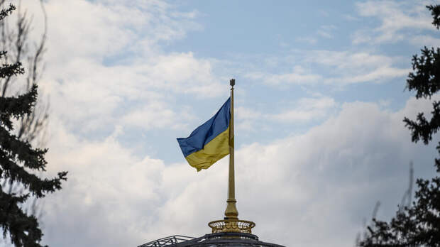 FT: разговор Трампа и Путина вызвал тревогу в Киеве перед встречей с Зеленским