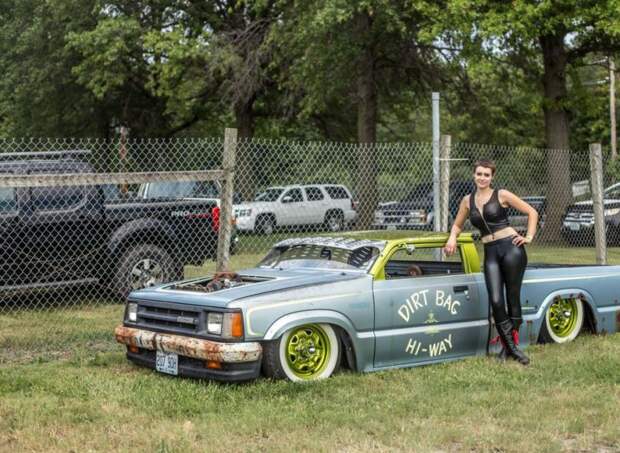 Greaserama, авто