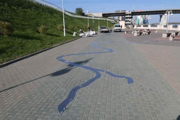 Начался монтаж арт-объекта 