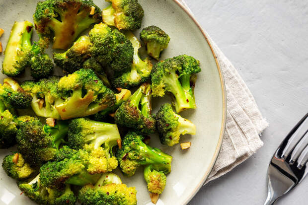 Врач Савицкая: орехи не подойдут для перекуса на снижении веса