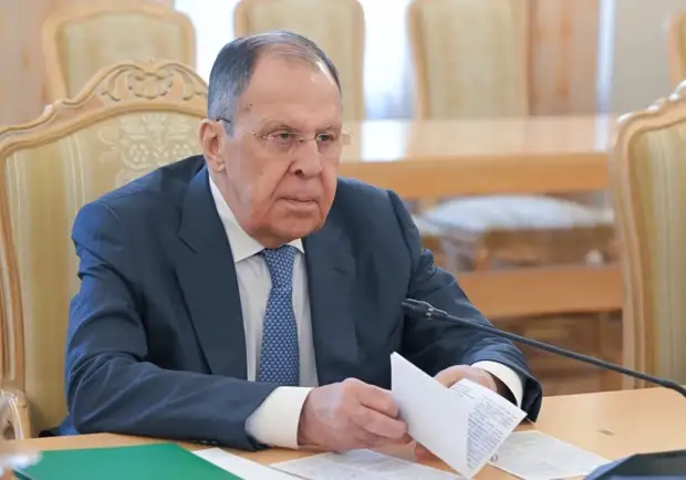 Лавров рассказал, что ему пришлось пересдавать биологию в школе