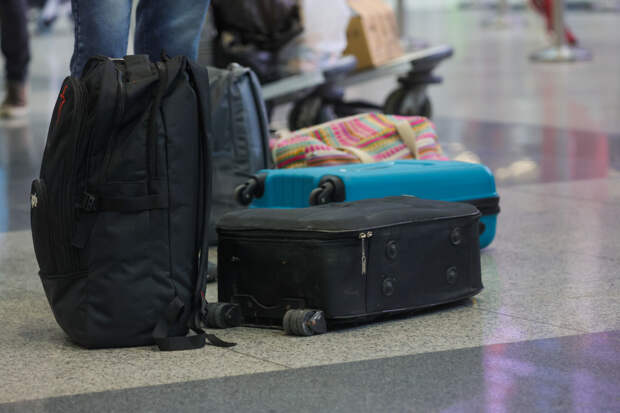 До десяти тысяч россиян в США остались без виз