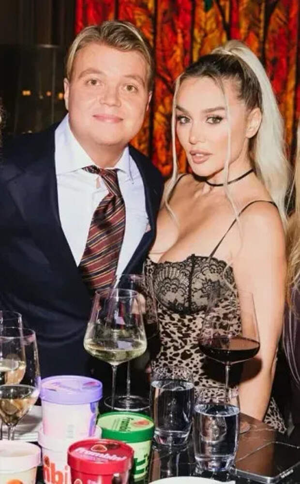 Никита Мартынов и Анна Седокова