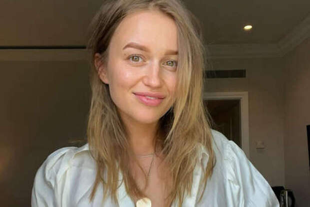 «7 лет секси путешествий»: экс-ведущую «Орла и Решки» Василису Хвостову не пустили в США из-за «пошлой Библии»