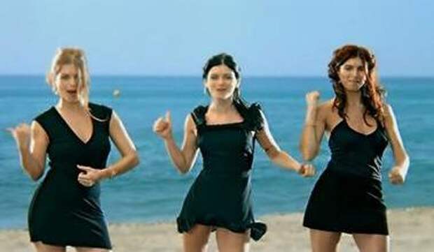 las_ketchup_02b