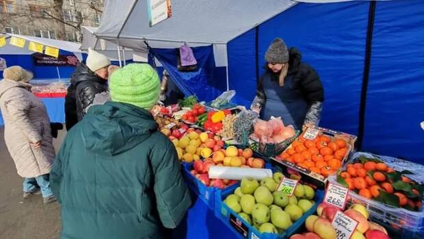 Шесть ярмарок в Барнауле и пригороде принесли торговцам 4,1 млн рублей выручки