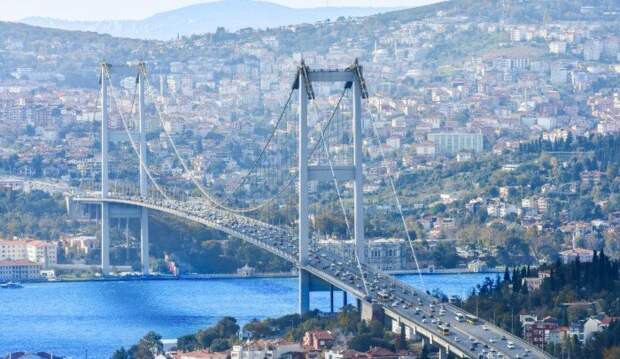 Для чего Турция превращает Стамбул в остров?