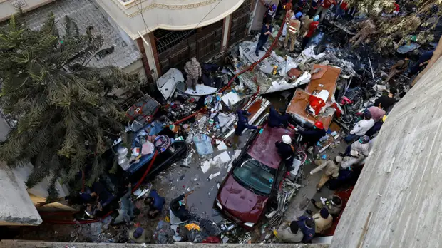 Россиян нет среди жертв авиакатастрофы в Пакистане