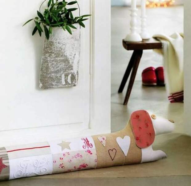 Подушка от сквозняка