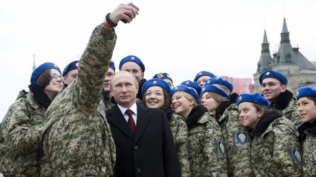 Washington Post: поддержка молодёжи помогает Путину «укреплять авторитаризм» 