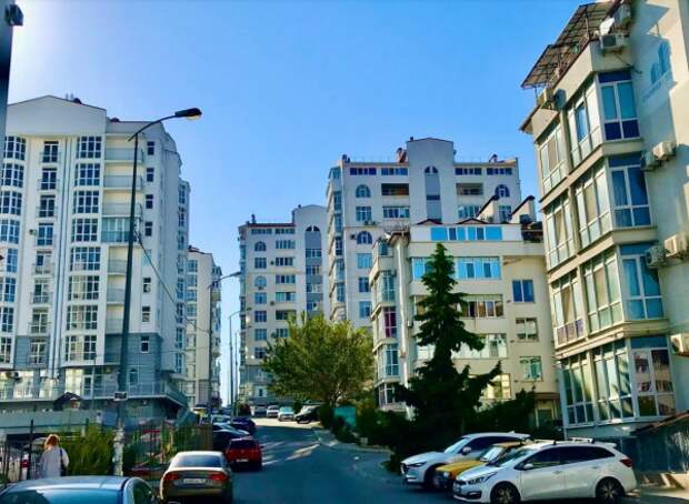 «Реальные цены». В каких домах Севастополя продаются самые дорогие квартиры на вторичном рынке?