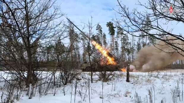 Буря переходит в ураган: военные эксперты оценили развитие обстановки на фронте