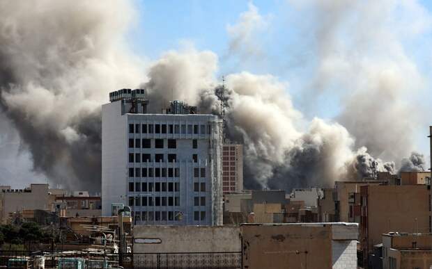 В Тегеране сгорела штаб-квартира иранского Красного Полумесяца