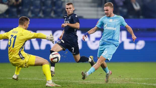 Питерцы пойдут вперед, но и Гусев не станет парковать «автобус». Прогноз на «Зенит» — «Динамо»