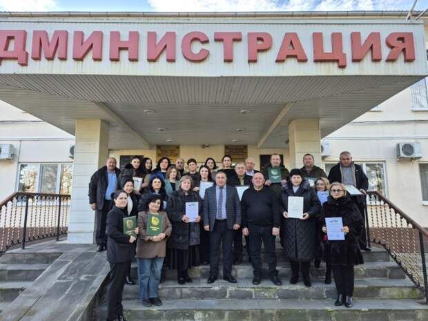 В Теучежском районе отметили людей, внесших вклад в различные сферы деятельности