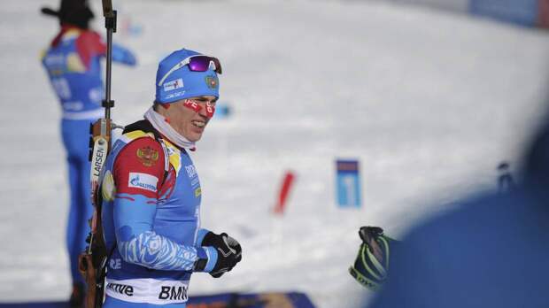 Российский биатлонист Латыпов лишился медали на Кубке мира из-за ошибки