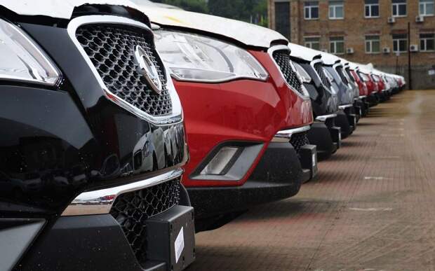 В РФ внезапно подешевели все машины популярной корейской марки: называем цены