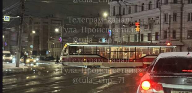 В Туле трамвай сошел с рельсов