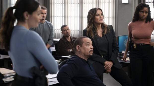 Carisi’s Breakdown On Law & Order: SVU Season 26 Episode 9 Was Epic, But Please Tell Us That’s Not The End Of His Story