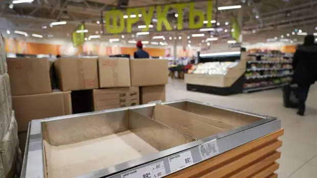 Проедаем нажитое: потребительский спрос в России рухнул на 10%