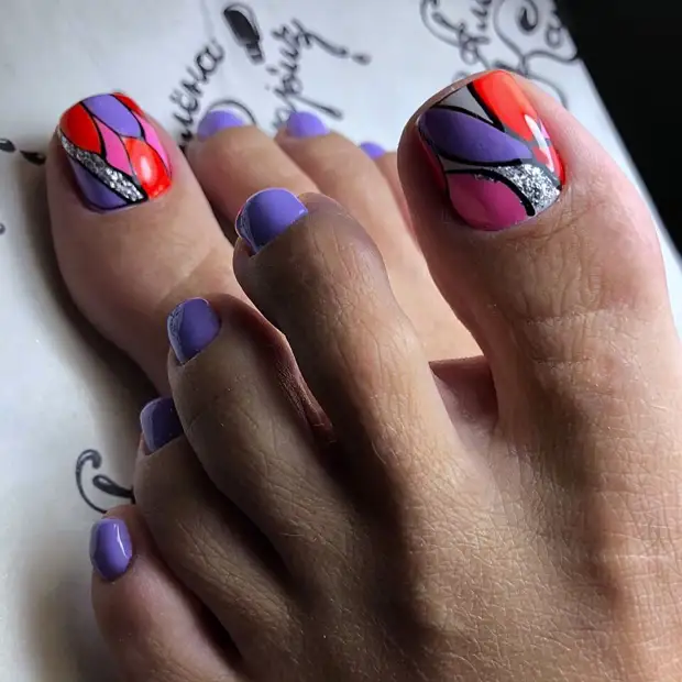 Самый модный педикюр весны 2019 года фото 2