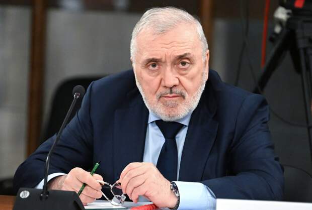 Бывший первый замминистра обороны России заподозрен в создании преступного сообщества