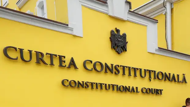 Председатель Конституционного суда Молдавии подал в отставку