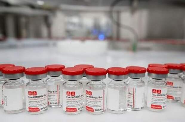 A view shows vials during the production of Gam-COVID-Vac, also known as Sputnik-V, vaccine against the coronavirus disease (COVID-19) at a facility of BIOCAD biotechnology company in Saint Petersburg, Russia December 4, 2020. Picture taken December 4, 2020. REUTERS/Anton Vaganov