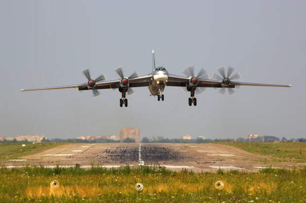 Полковник Ходаренок отверг повторение Россией на Кубе операции "Анадырь"