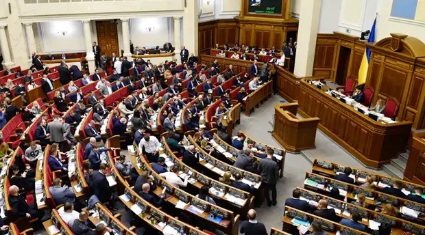 Премьерный отказ: к каким последствиям может привести несостоявшаяся отставка главы кабмина Украины