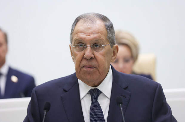 Лавров: Европа себя полностью дискредитировала в глазах в России
