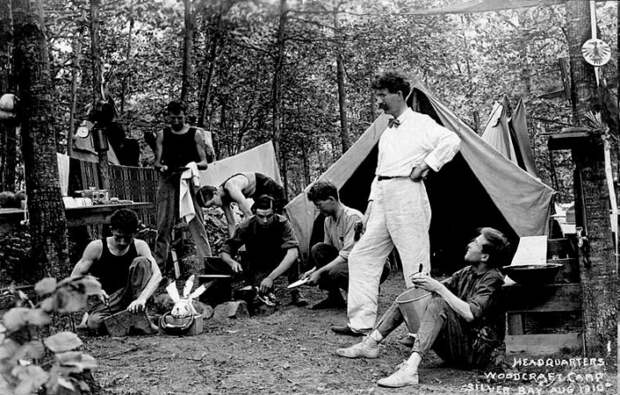 Эрнест Сетон–Томпсон: писатель, естествоиспытатель, художник – анималист и один из основателей движения скаутов./Фото: 900igr.net Эрнест Сетон–Томпсон: писатель, естествоиспытатель, художник – анималист и один из основателей движения скаутов./Фото: 900igr.net