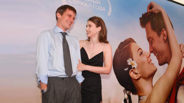 "Москва слезам не верит. Все только начинается": вольная фантазия на тему советского хита