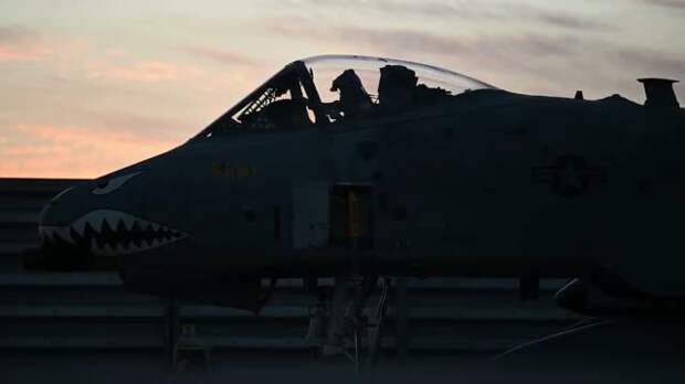 США показали кадры массированных ударов по позициям ИГ в Сирии