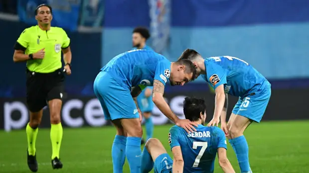 Семак заявил, что участие Вендела и Азмуна в матче с «Динамо» находится под вопросом