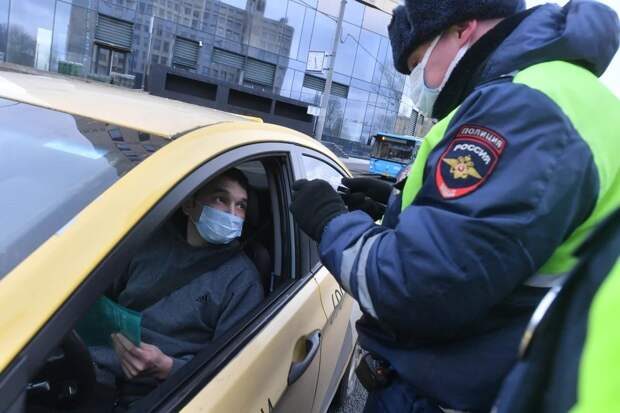 Российских водителей предупредили о массовых проверках на дорогах