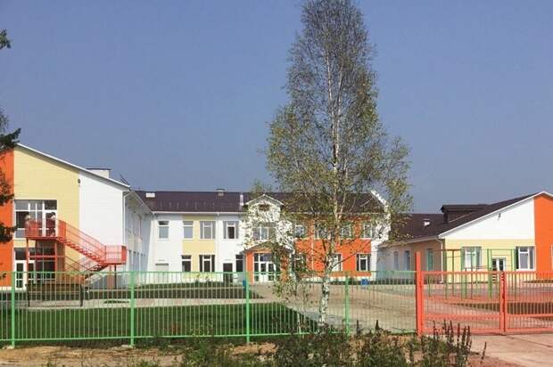 Под Красноярском за 135 миллионов рублей построили школу без канализации. Это не наследие ужасного "совка", это современность