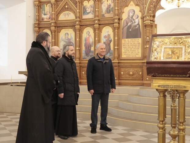 Вячеслав Володин посетил храм под Смоленском
