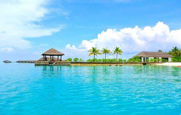 Туроператоры сообщили, что стоимость путевки на Мальдивы сравнялась со стоимостью отдыха в Турции