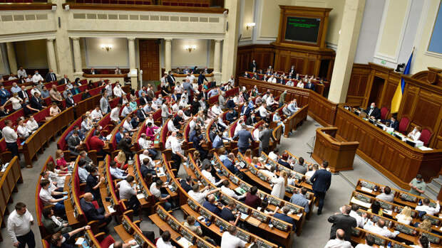 Кабмин Украины согласовал принудительное изъятие Одесского НПЗ