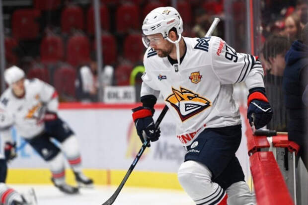 Евгений Кузнецов перешел в «Салават Юлаев»