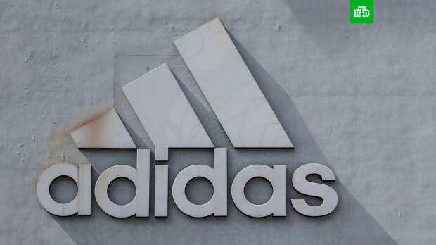 Adidas расследует сообщения о вызывающем поведении Канье Уэста