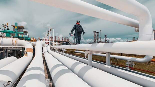 Саудовская Аравия нарастила до максимума прокачку нефти в обход Ормузского пролива