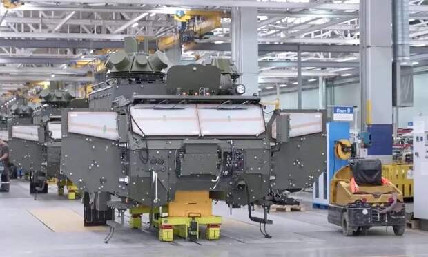 «Быстрота производства и повышенная живучесть»: выпуск бронемашины «Хищник