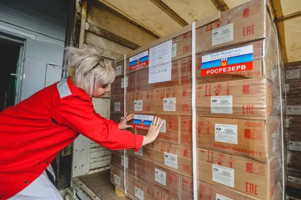 В Росрезерве показали, как снабжают продовольствием жителей Донбасса